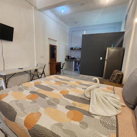 Small Studio Apt 5Min To Dt! Zihuatanejo Eksteriør bilde