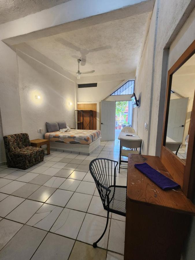 Small Studio Apt 5Min To Dt! Zihuatanejo Eksteriør bilde